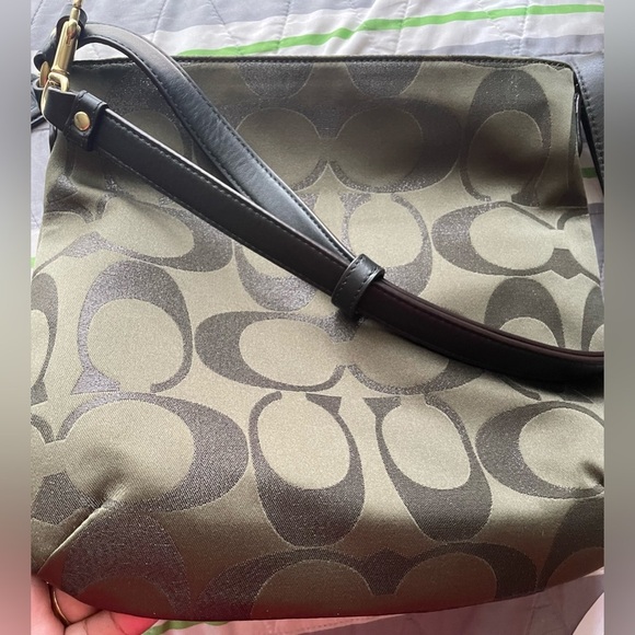 Coach Bag, Coach crossbody, Coach green bag. - Picture 8 of 16